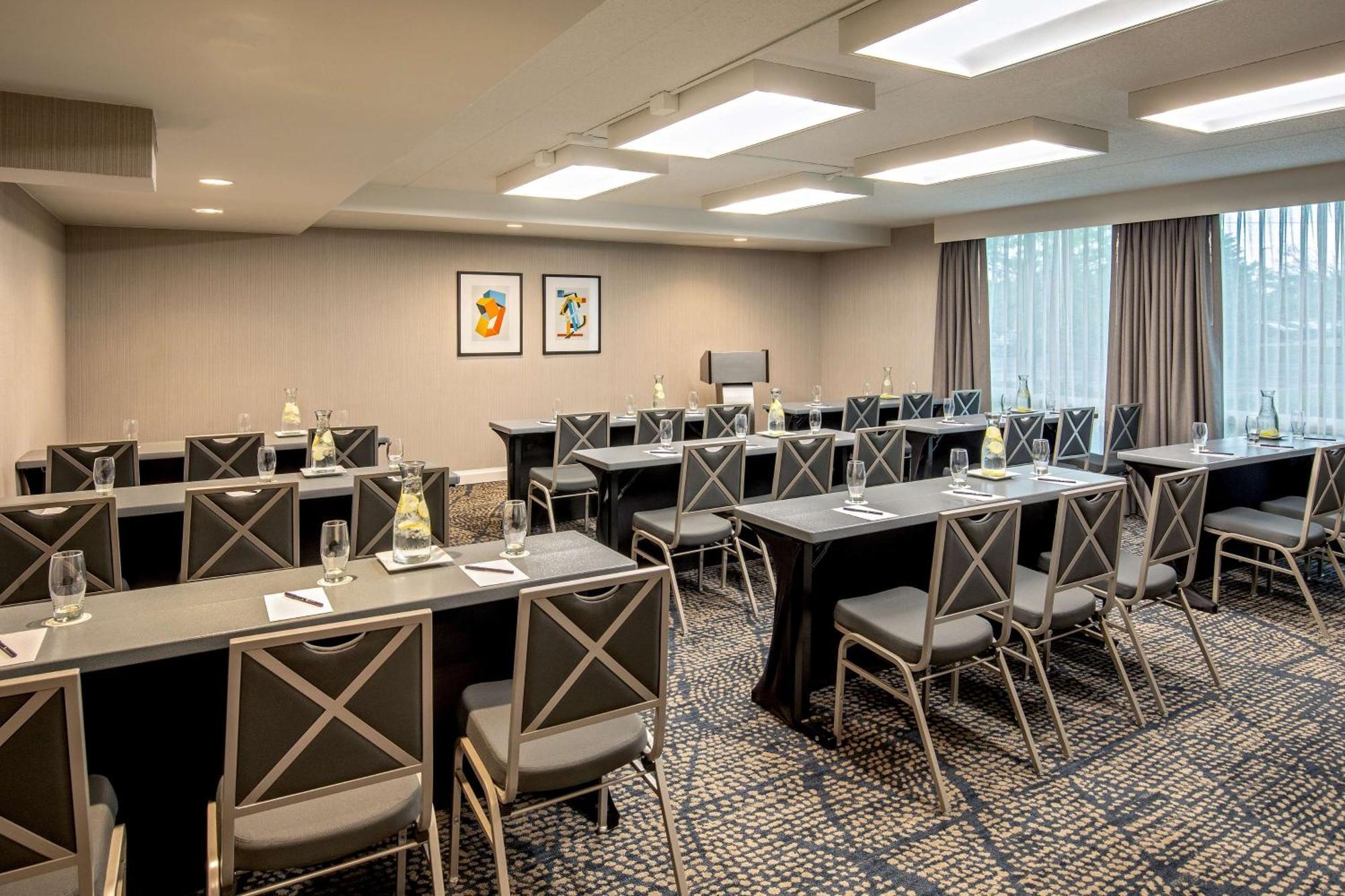 Doubletree By Hilton Hotel And Conference Center Chicago North Shore Skokie Kültér fotó