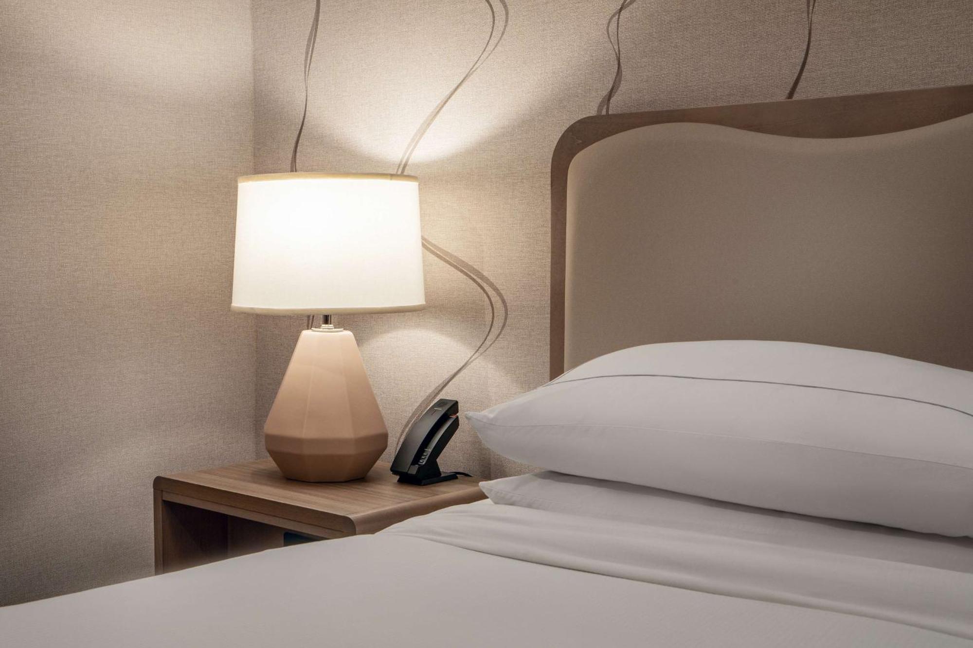 Doubletree By Hilton Hotel And Conference Center Chicago North Shore Skokie Kültér fotó
