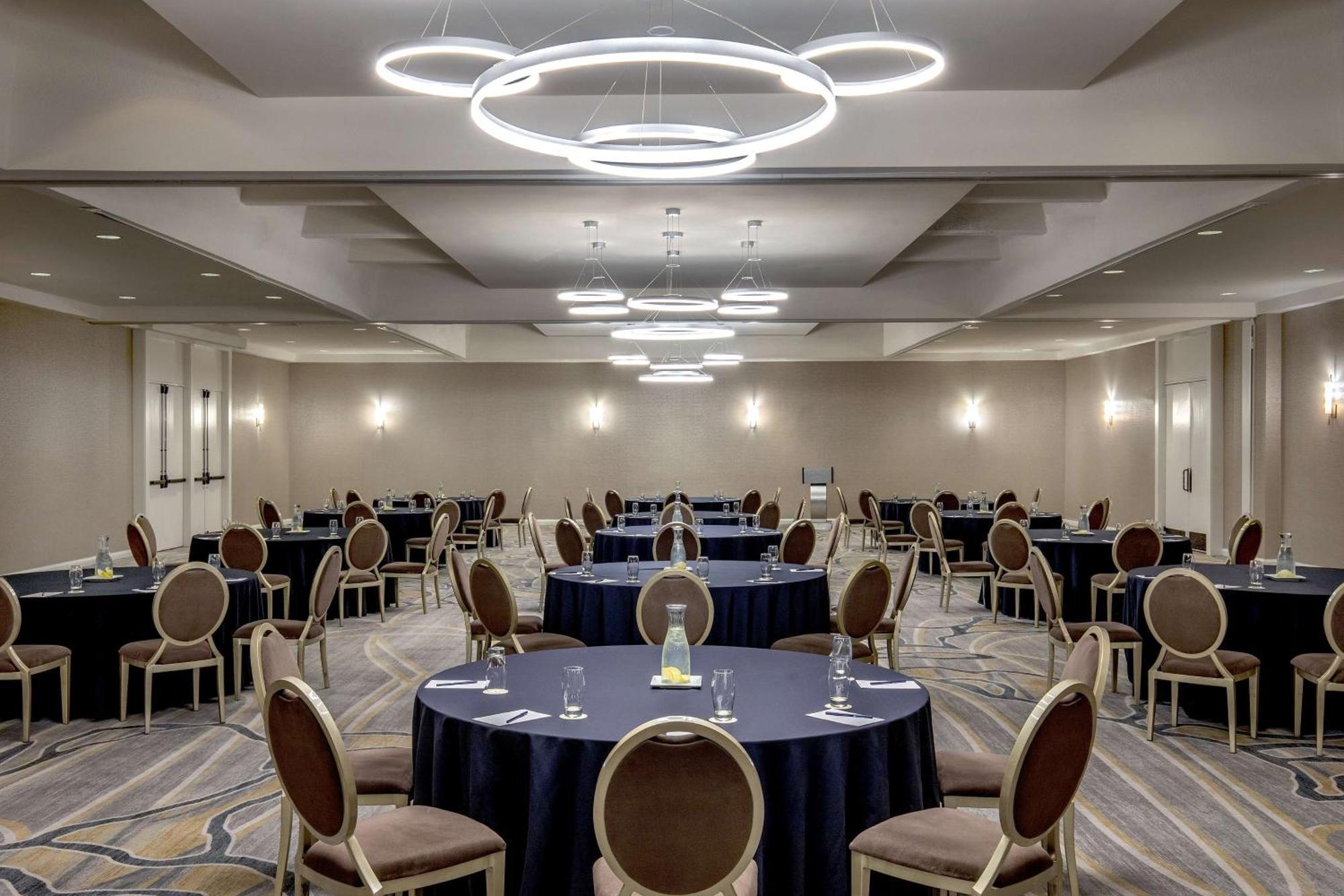 Doubletree By Hilton Hotel And Conference Center Chicago North Shore Skokie Kültér fotó