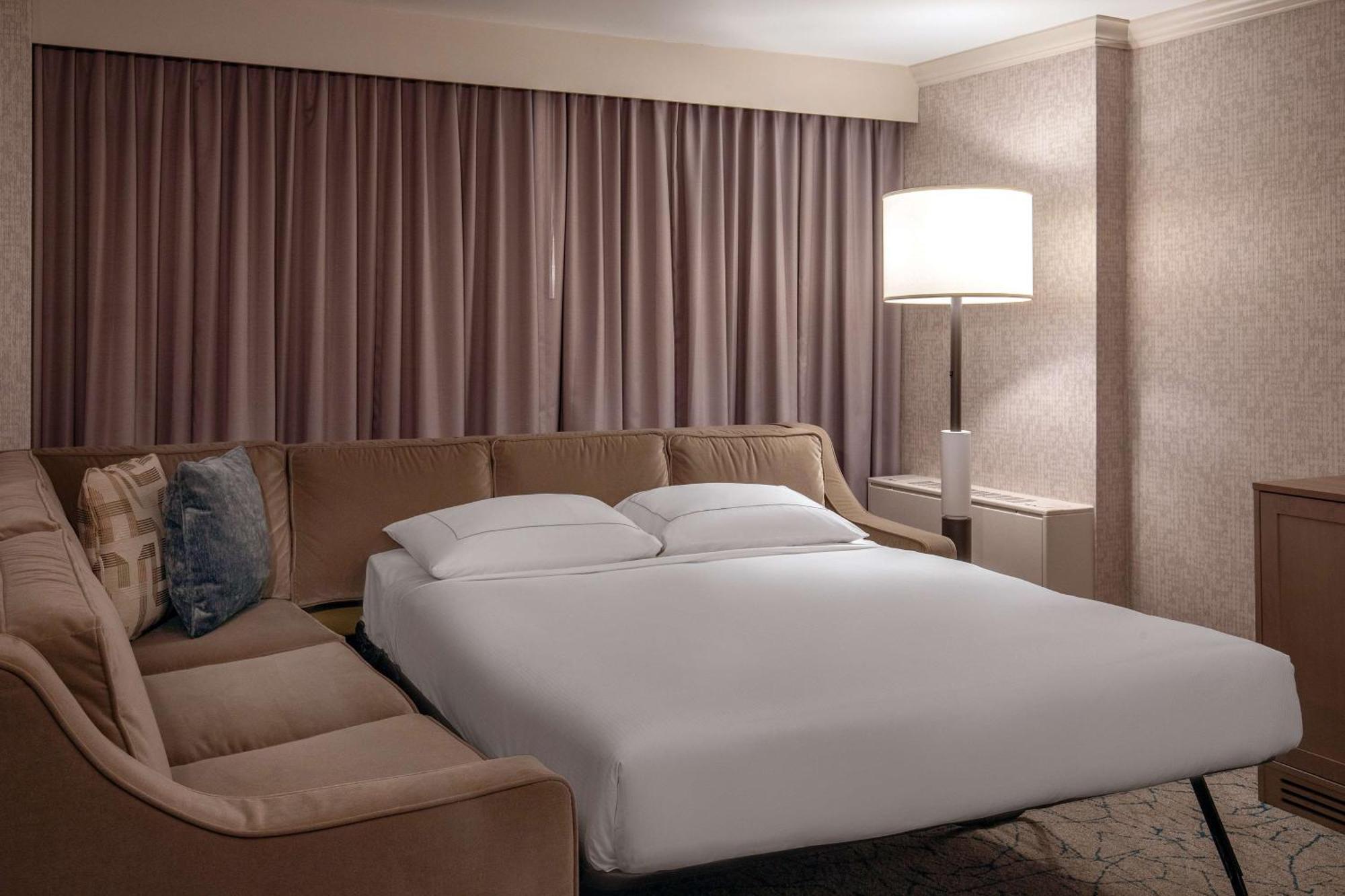 Doubletree By Hilton Hotel And Conference Center Chicago North Shore Skokie Kültér fotó