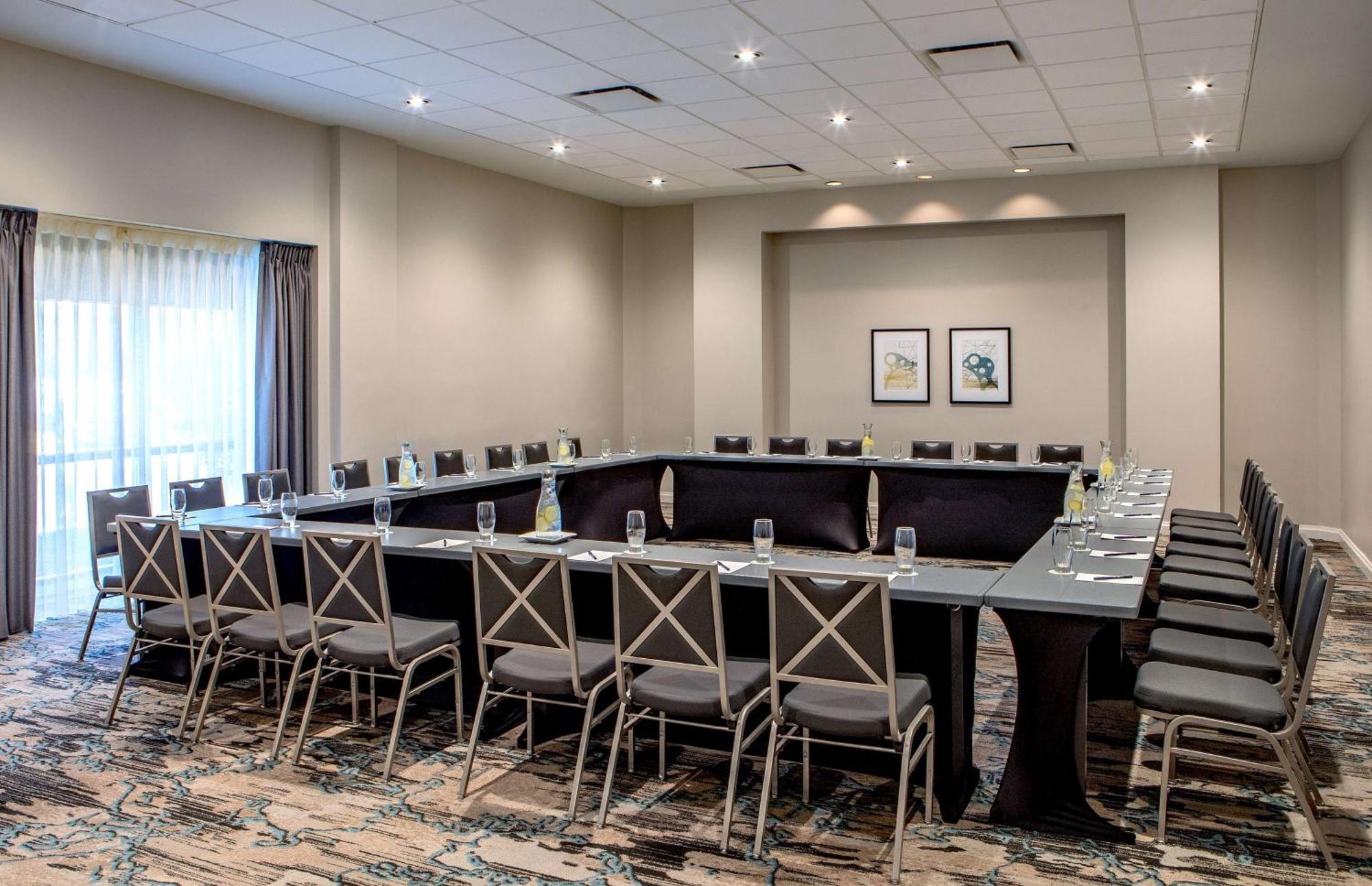 Doubletree By Hilton Hotel And Conference Center Chicago North Shore Skokie Kültér fotó