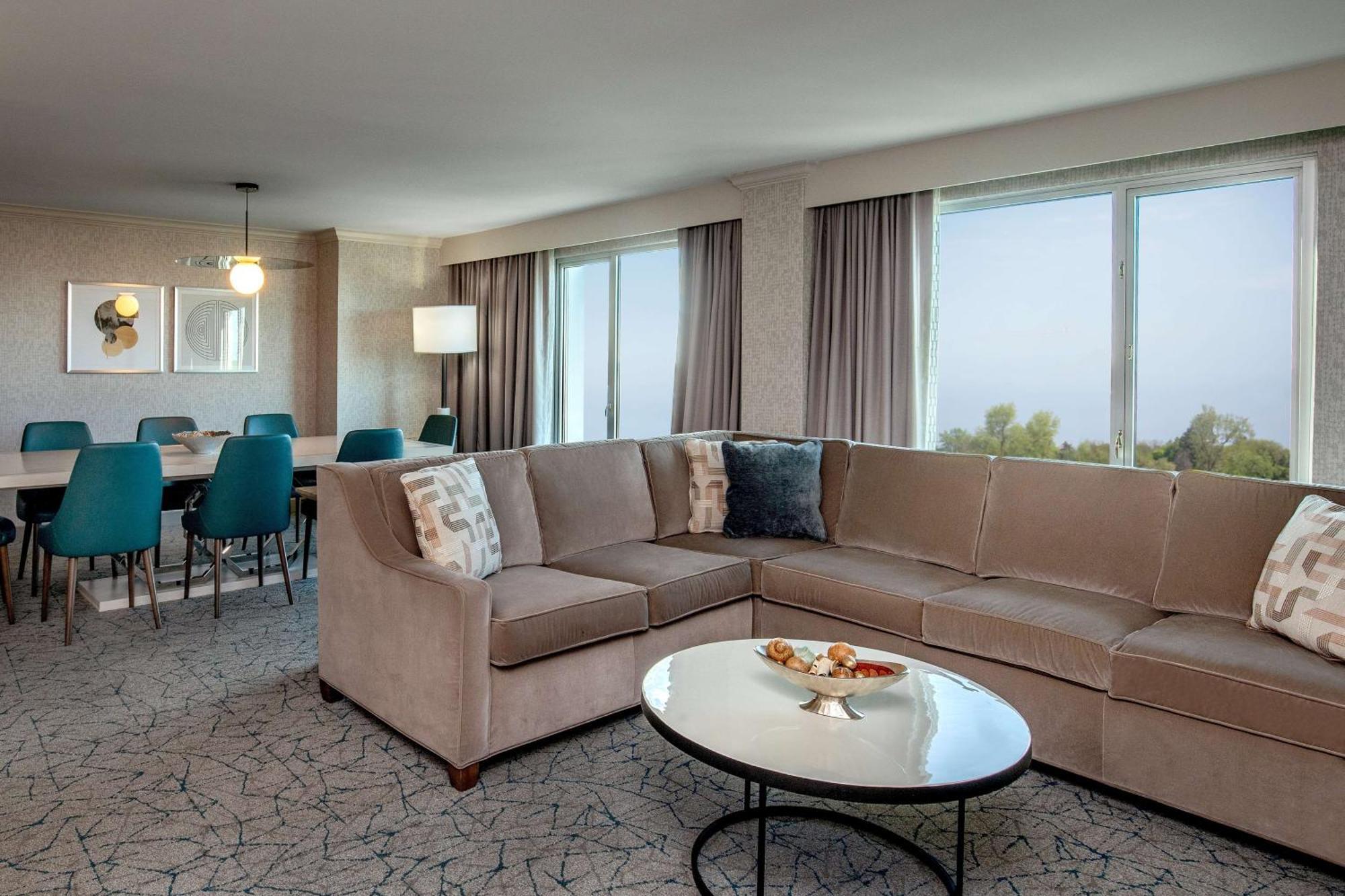 Doubletree By Hilton Hotel And Conference Center Chicago North Shore Skokie Kültér fotó